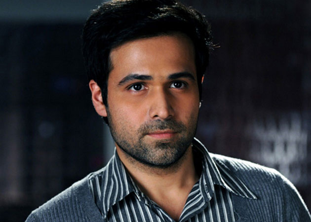 Ghanchakkar Emraan Hashmi struggles between his looks